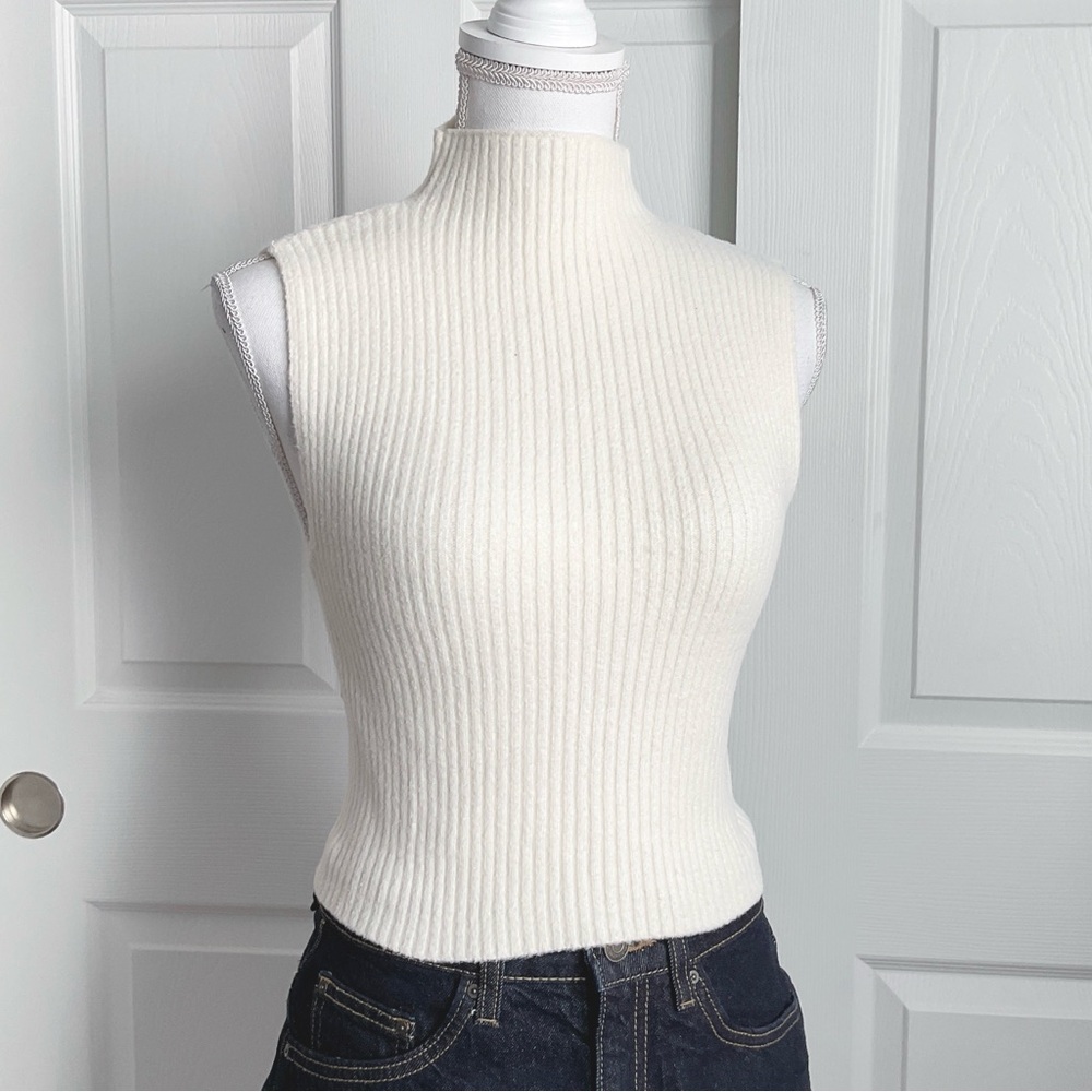 Sleeveless Ribbed Mock Neck Knit Top - Cream